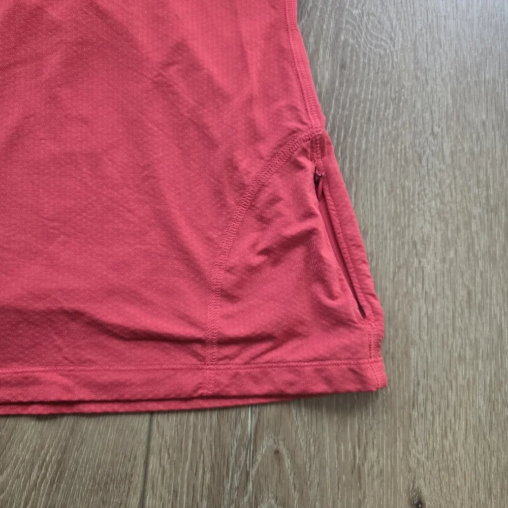 Lululemon Athletic Top Red T Shirt Short Sleeve Size 6
